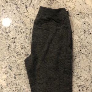 Lululemon Jogger — 28” inseam, size 6